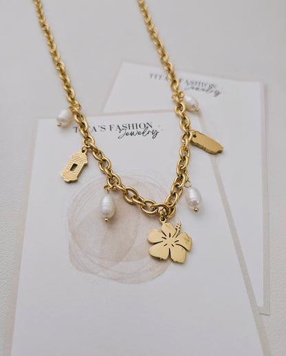 Raices de mi Isla Necklace